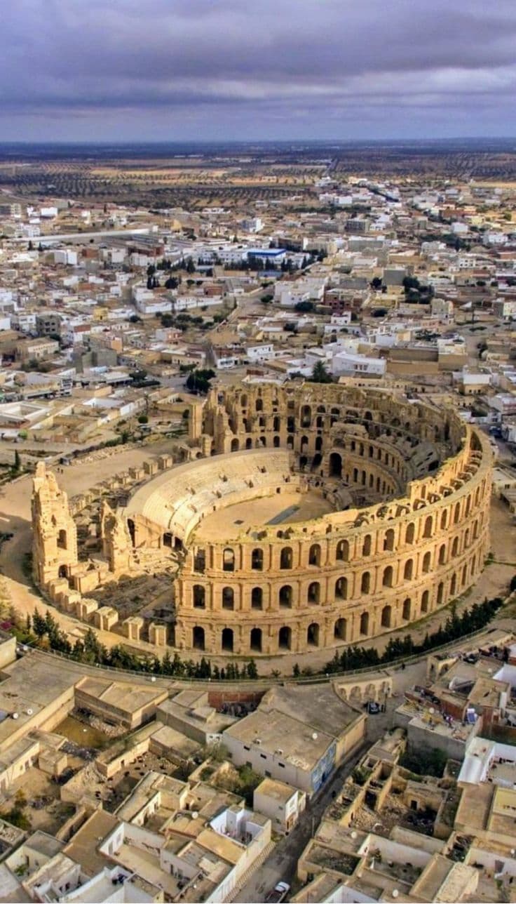 El Jem, l'histoire. Kairouan, l'âme.